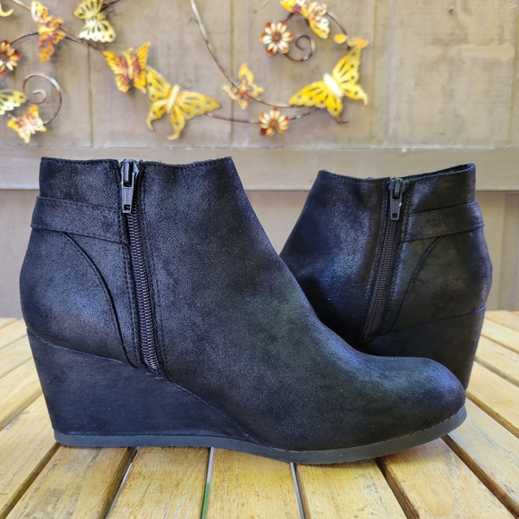 Black Booties - Picture 14 of 15